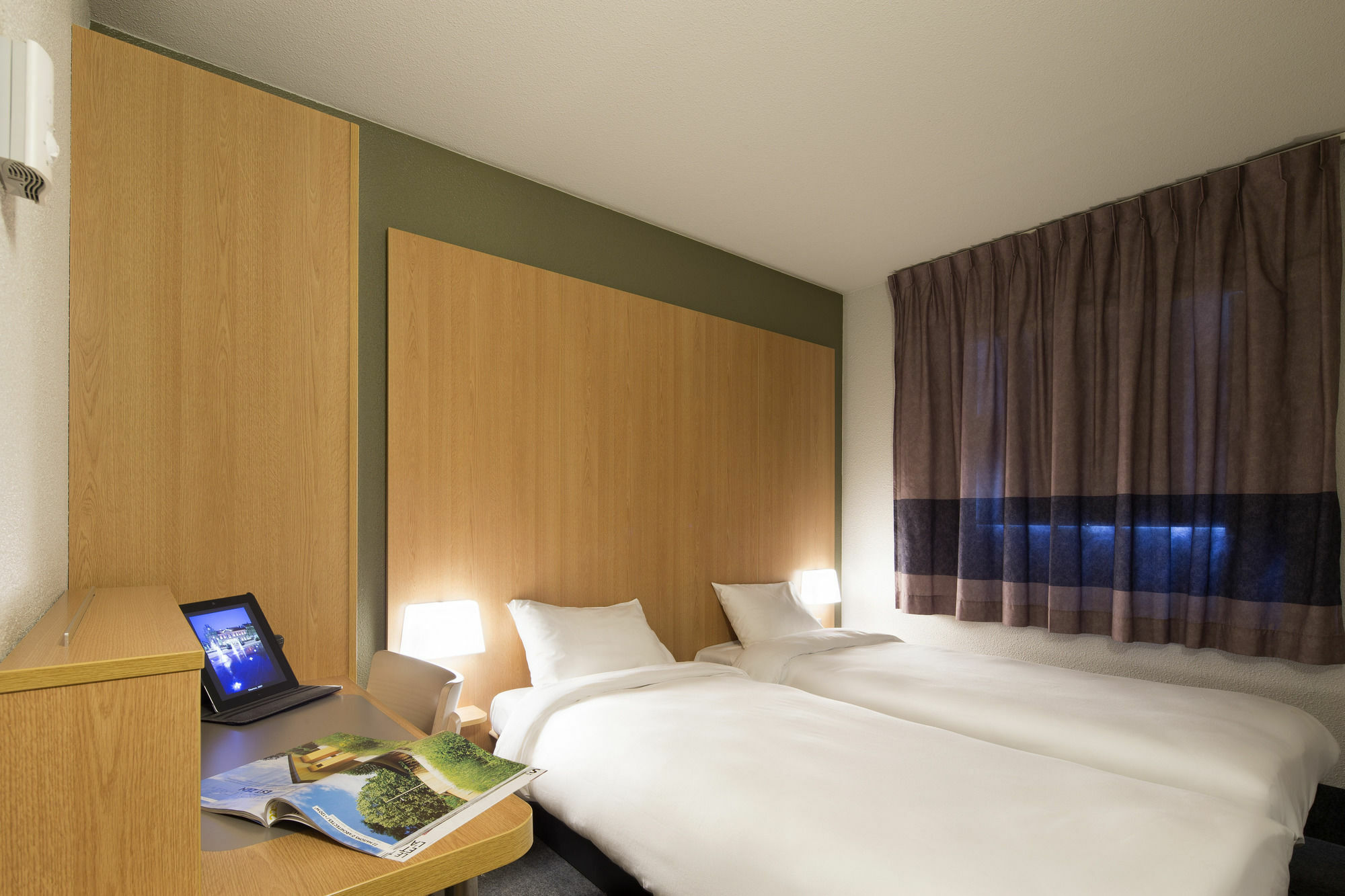 Hotel Inn Design 蒙吕松 外观 照片